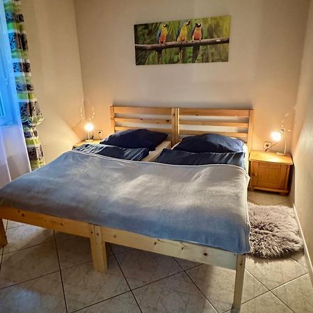 Domek W Glebi Lasu Nad Stawem Wierszyno Kültér fotó
